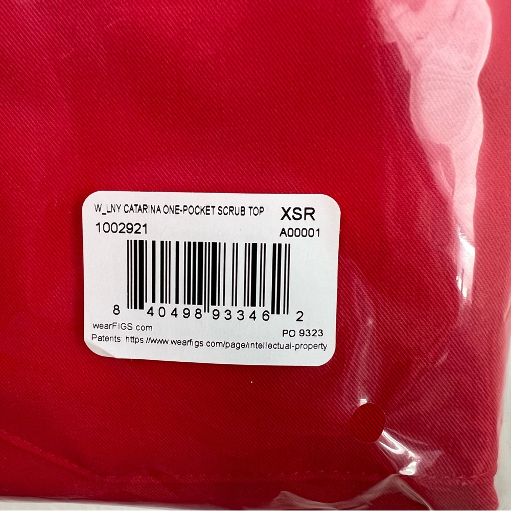 Pop Red Figs Catarina Scrub Top - Picture 3 of 3